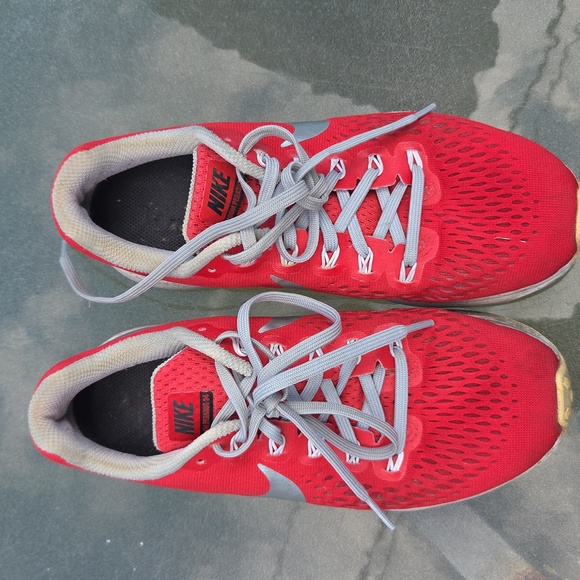 Nike Sneakers  - Picture 6 of 6